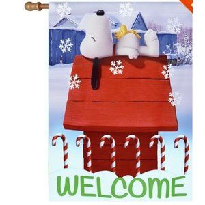 SNOOPY PEANUTS GANG Christmas House Flag 28" x 40" SNOOPY ON DOGHOUSE 60018  NIP